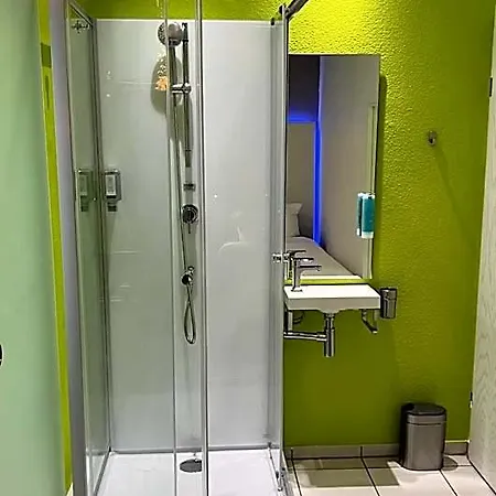 Smart&beautiful Deluxe Hotel *